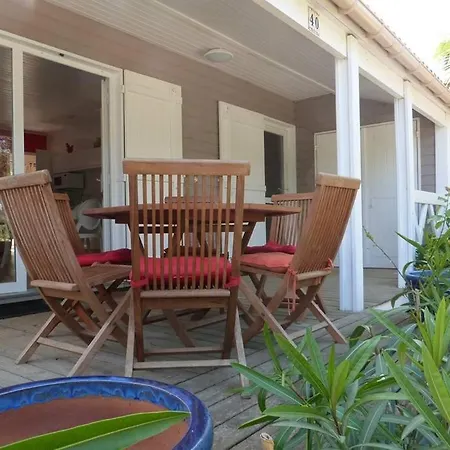 Вилла Gasmed40 - Golfe De St-tropez - Californien Pour 6 Personnes Situe Dans Un Parc Arbore A *
