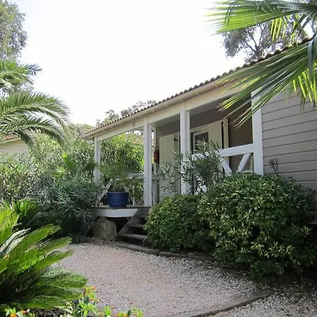 Gasmed40 - Golfe De St-tropez - Californien Pour 6 Personnes Situe Dans Un Parc Arbore A